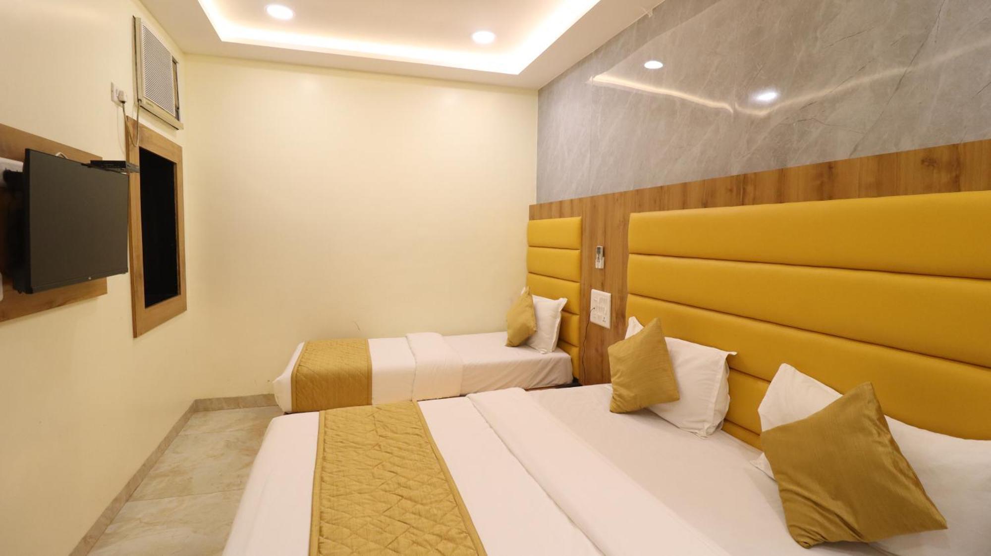 Hotel National - Grant Road Мумбаї Екстер'єр фото