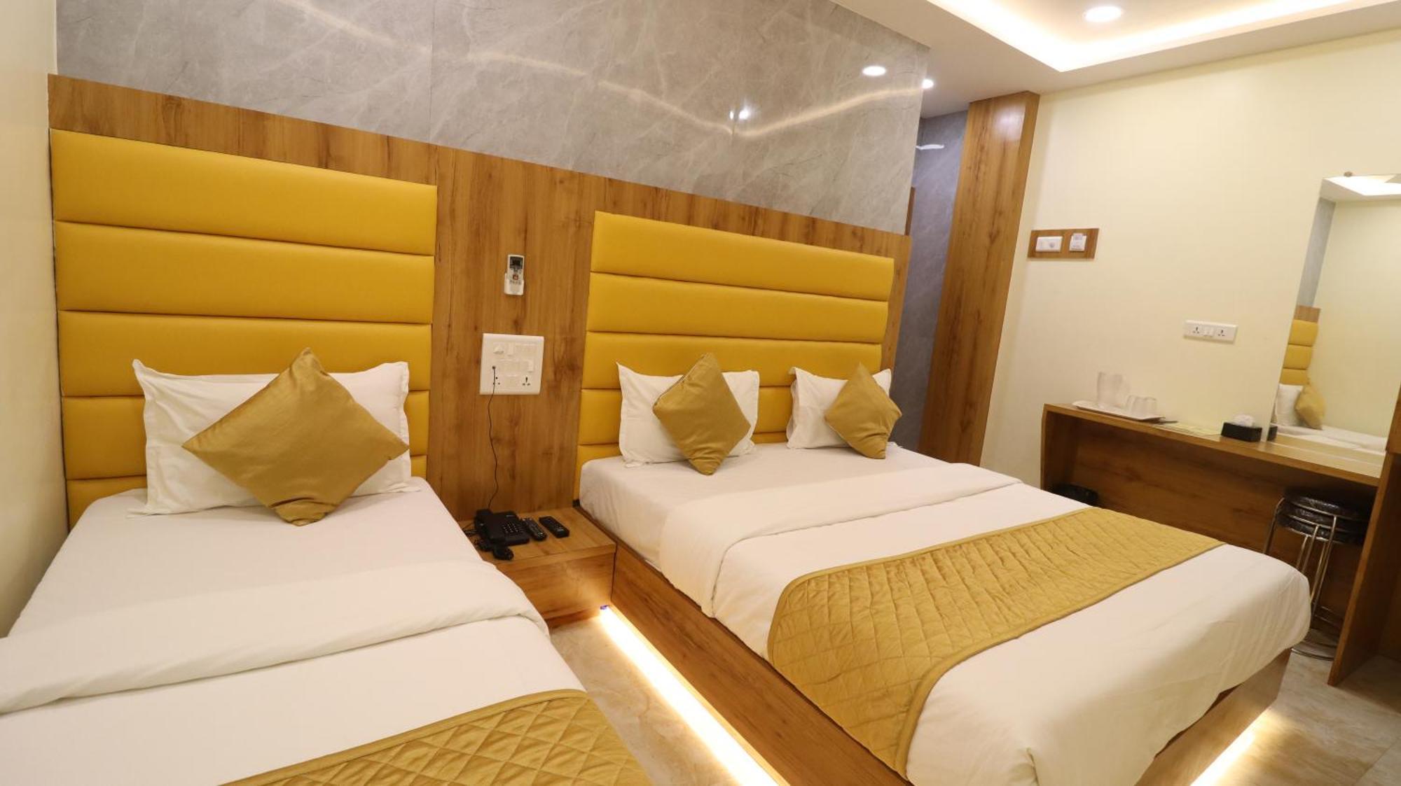Hotel National - Grant Road Мумбаї Екстер'єр фото