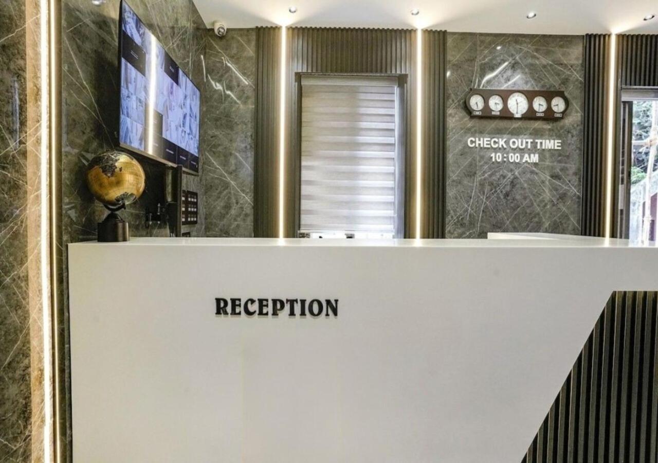 Hotel National - Grant Road Мумбаї Екстер'єр фото