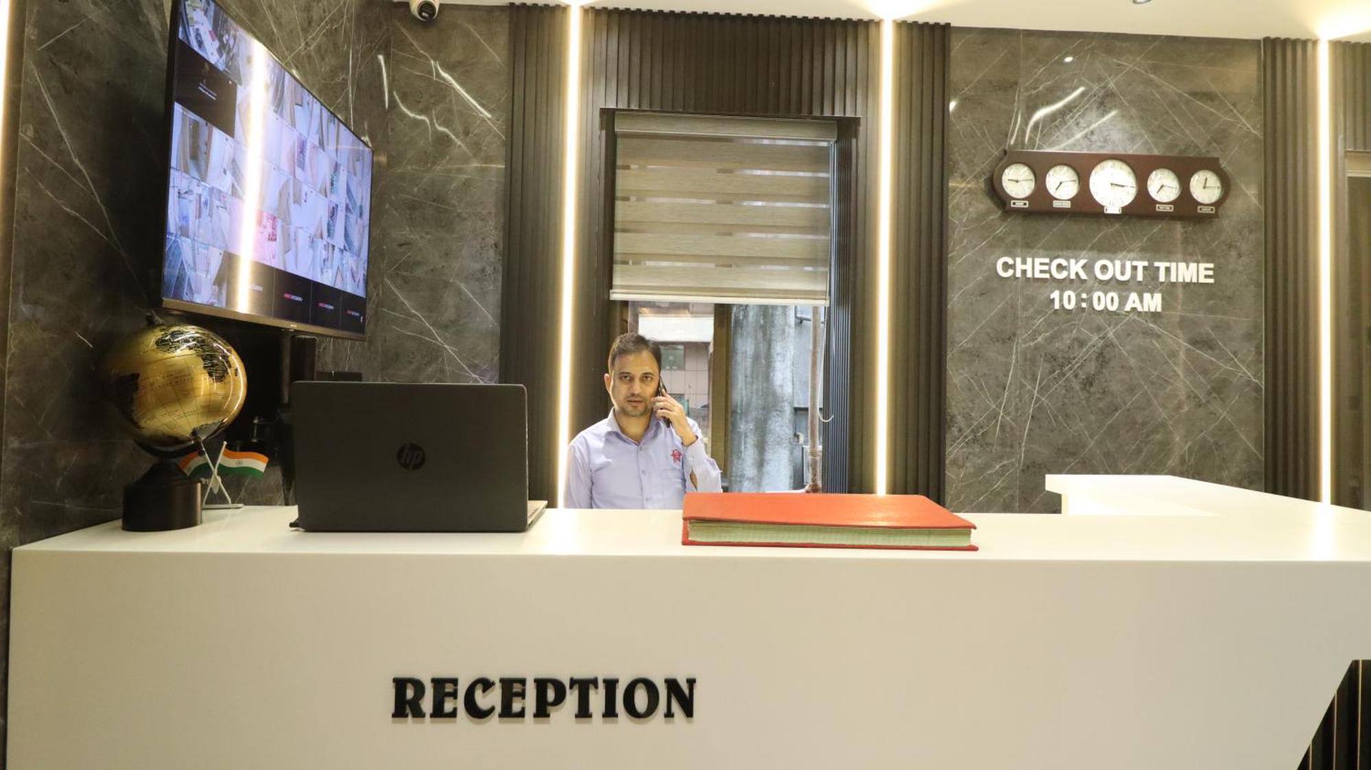 Hotel National - Grant Road Мумбаї Екстер'єр фото