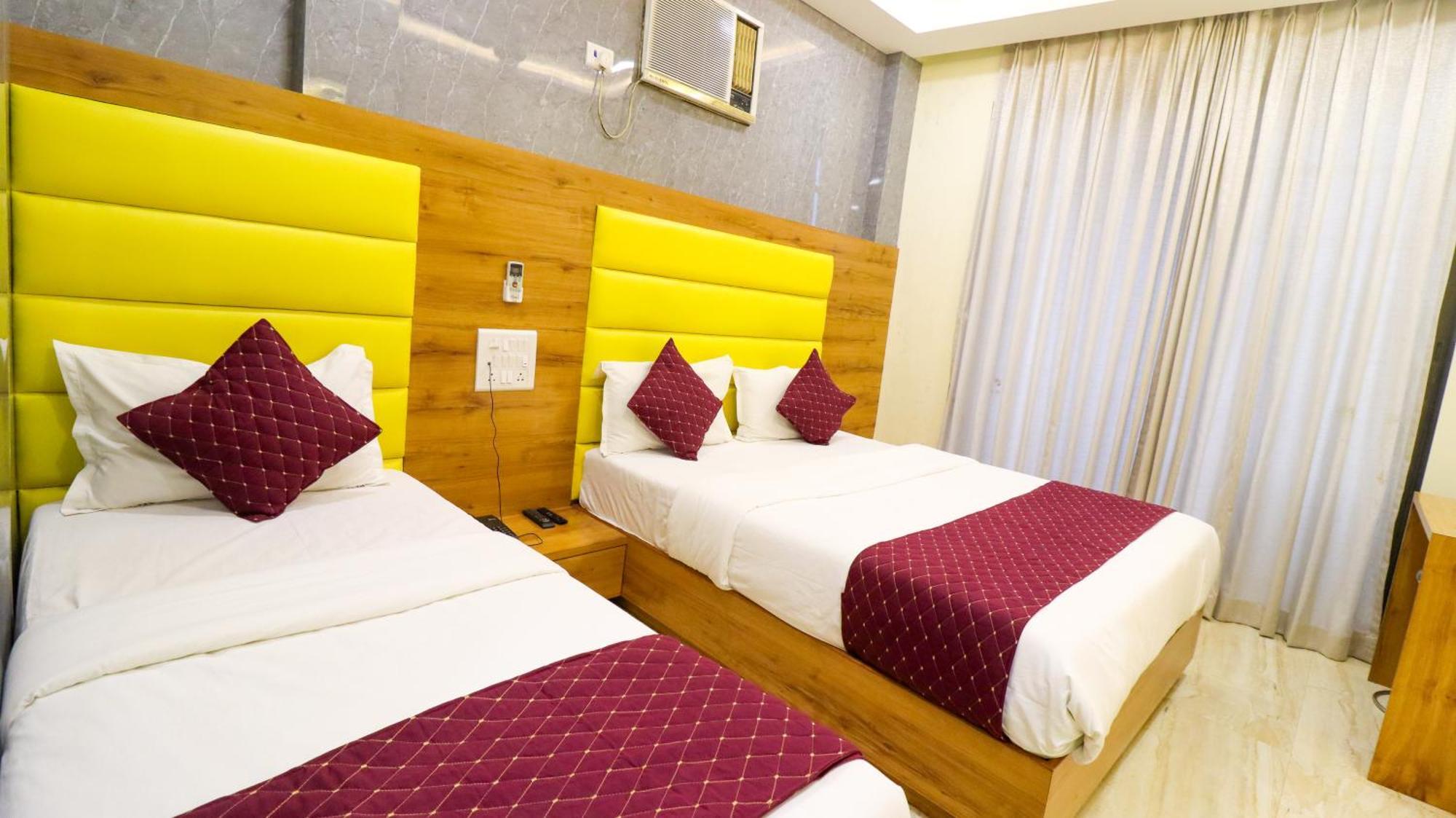 Hotel National - Grant Road Мумбаї Екстер'єр фото