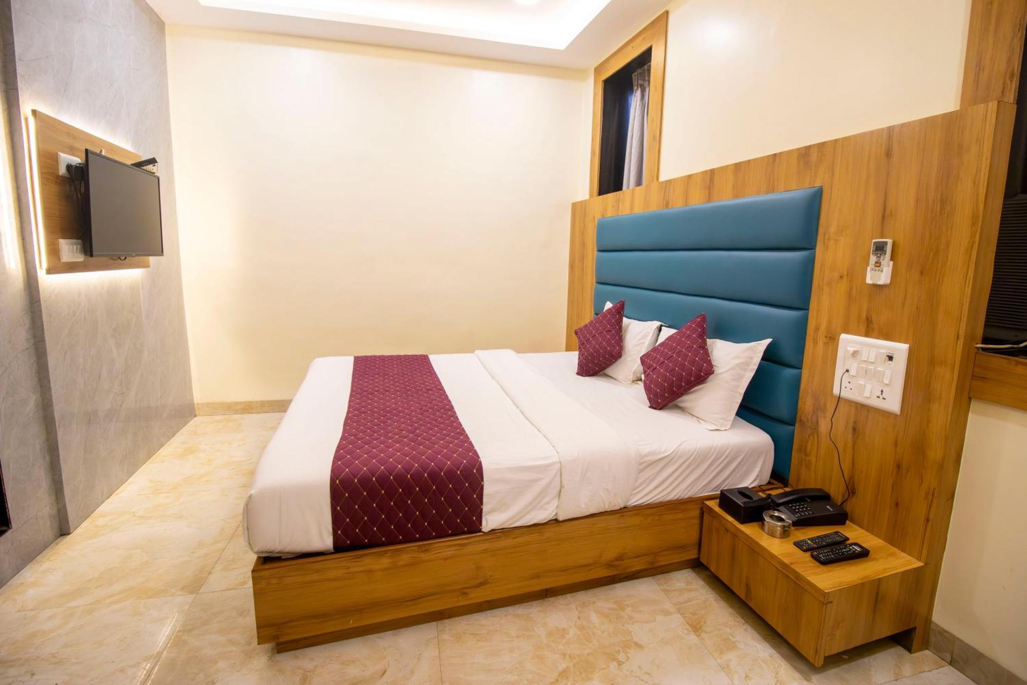 Hotel National - Grant Road Мумбаї Екстер'єр фото