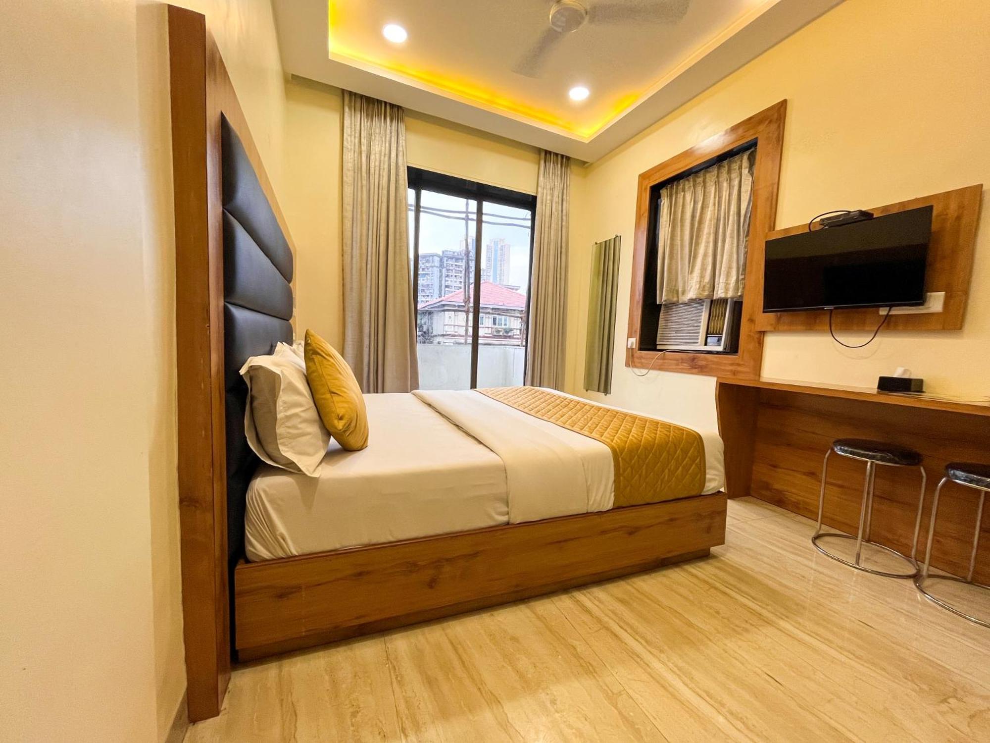 Hotel National - Grant Road Мумбаї Екстер'єр фото