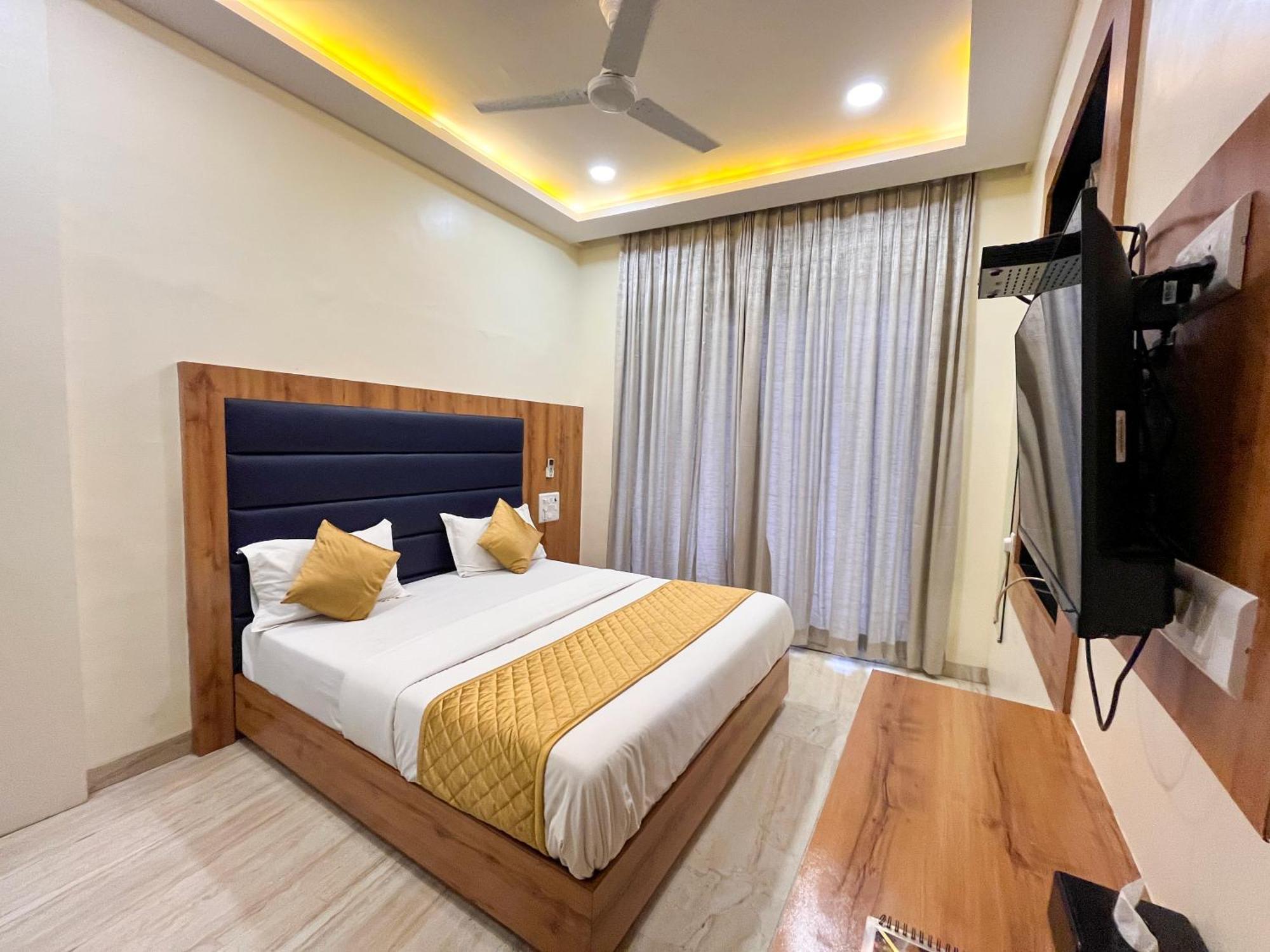 Hotel National - Grant Road Мумбаї Екстер'єр фото
