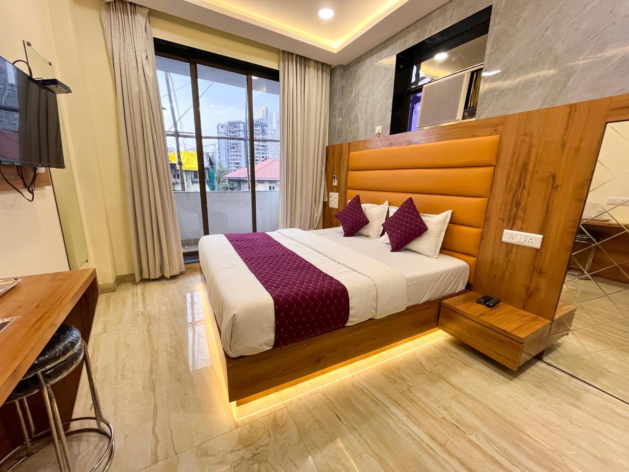 Hotel National - Grant Road Мумбаї Екстер'єр фото